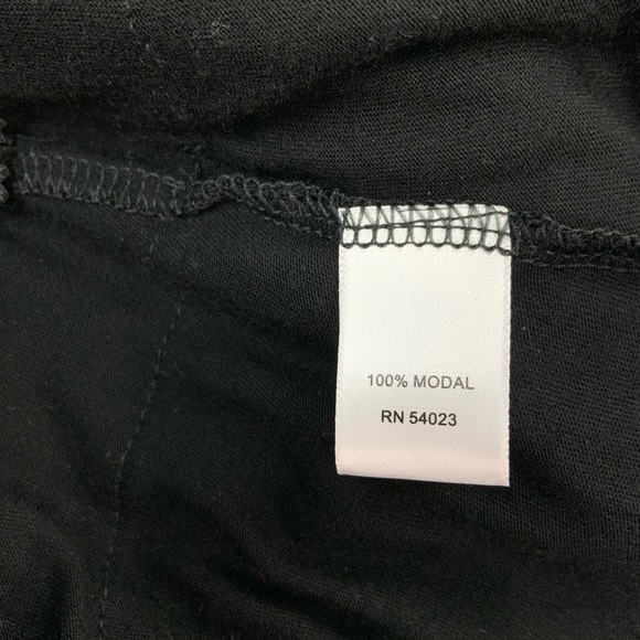 Banana Republic black tiered ruffle skirt - Picture 6 of 6